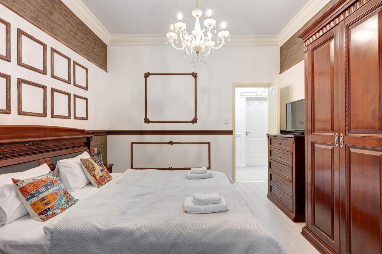 Apartamento Beautiful 2Bedflatcismigiu Bucarest Exterior foto